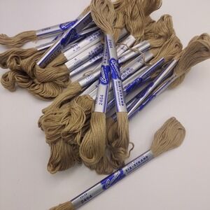 Bucilla Six Strand Cotton Embroidery Floss Thread Color 2464 Lot of‎ 111 Skeins